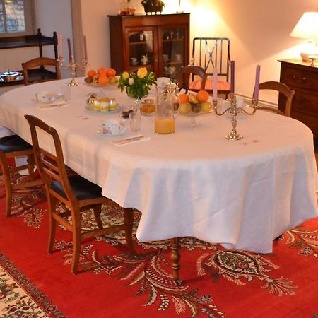Bed and Breakfast Le Petit Logis Rouillac  Екстер'єр фото