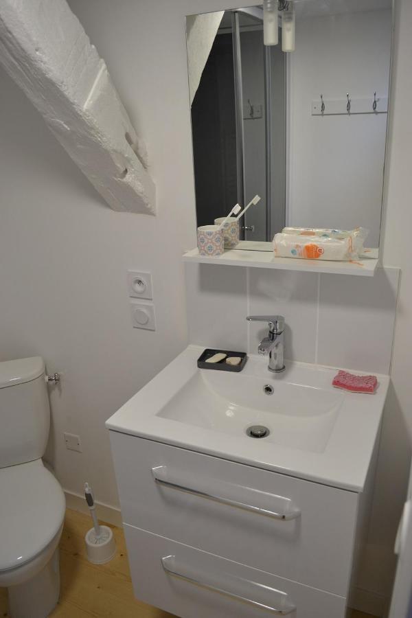 Bed and Breakfast Le Petit Logis Rouillac  Екстер'єр фото