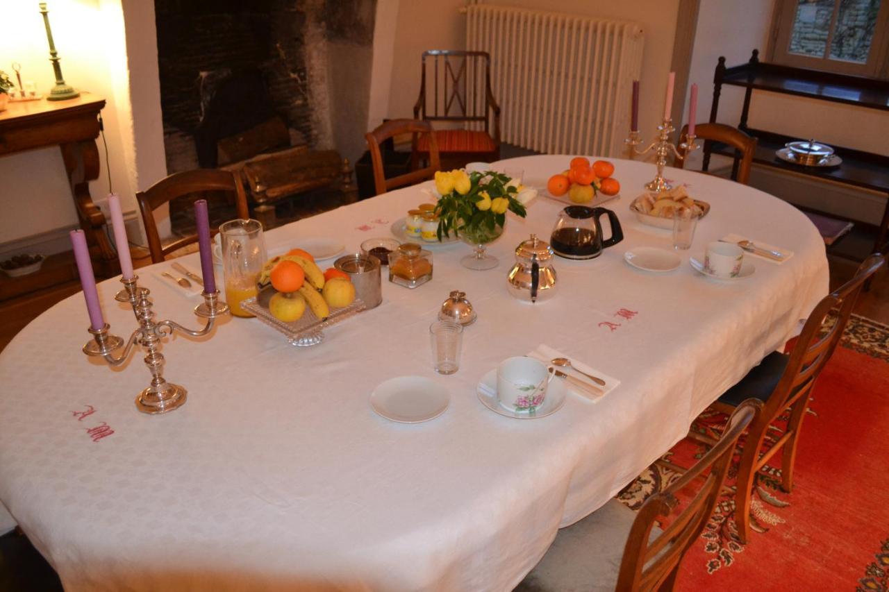 Bed and Breakfast Le Petit Logis Rouillac  Екстер'єр фото
